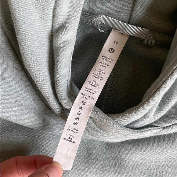 Lululemon Loungeful Cropped Hoodie - Picture 10 of 11